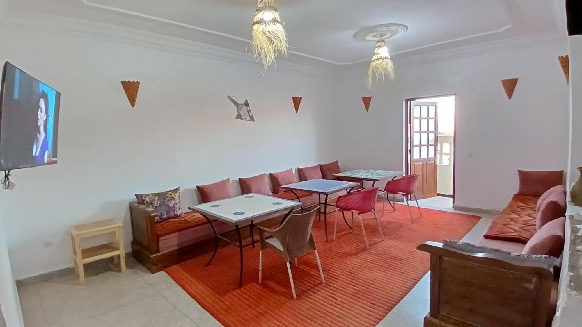 Warzazat Hostel מראה חיצוני תמונה